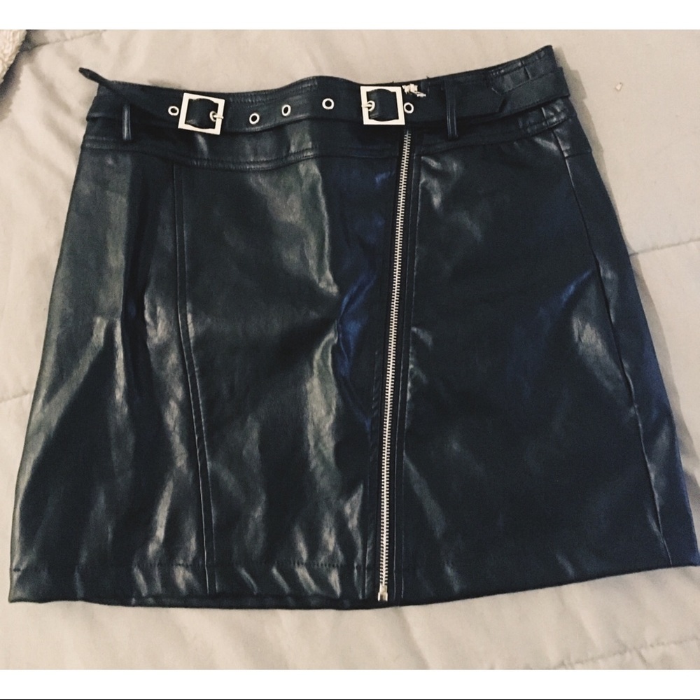 Black faux leather mini skirt
